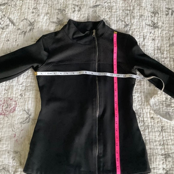 The Base Brand Assymetrical Zip Fitted Black Jacket Active Sportswear Athleisure - Picture 7 of 9